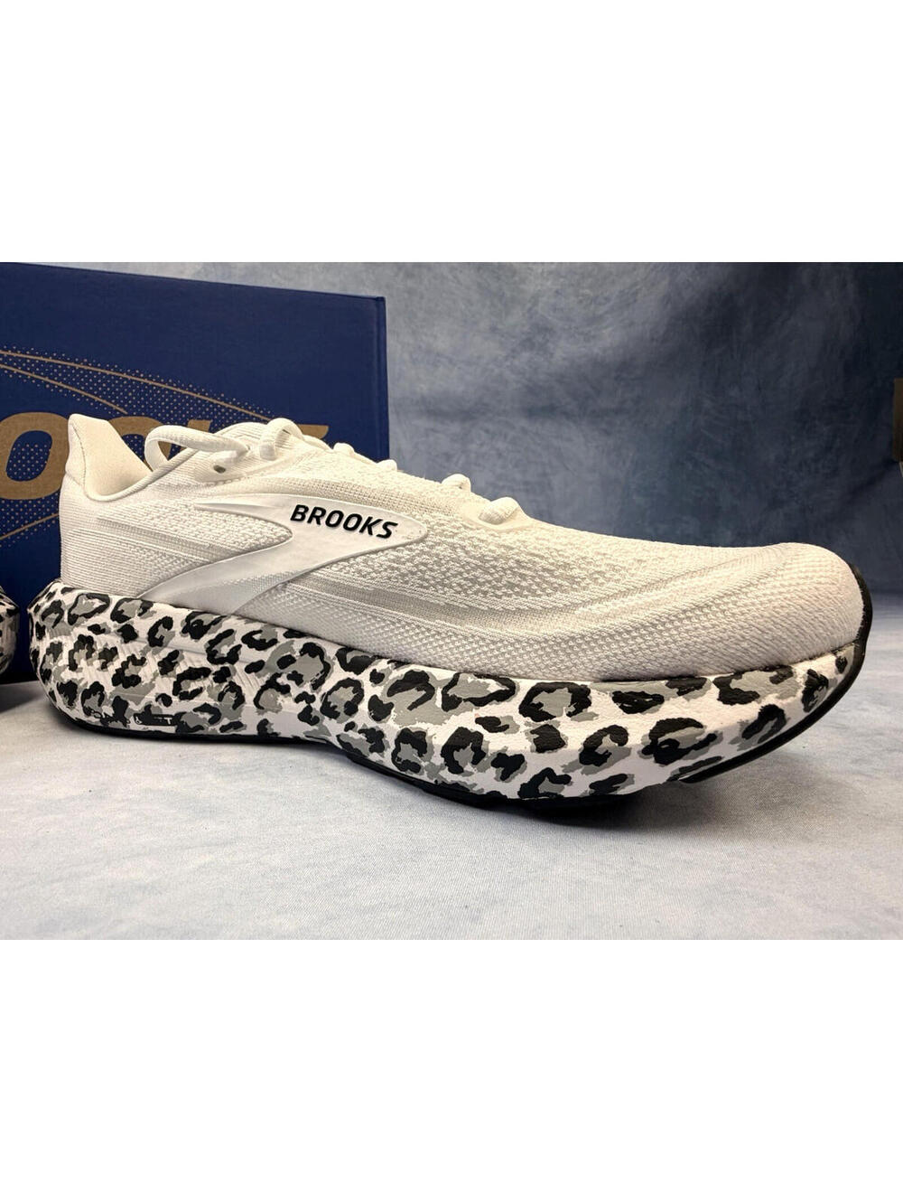 Brooks Revel 9 Black White Gray Leopard Print Low Top Women's Sneakers Size 9 - Picture 13 of 15